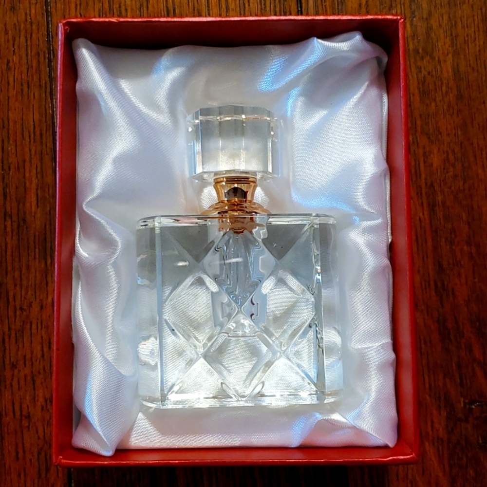 LAST CHANCE 🎈 3 for $10..Crystal Parfum Oleg Cassini NEW Still in box.
